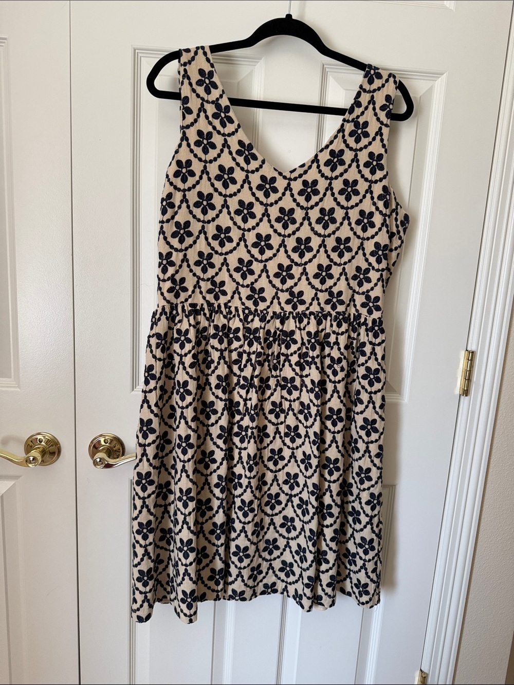 Sunday in Brooklyn L Sleeveless Beige and navy sleeveless embroidered Dress